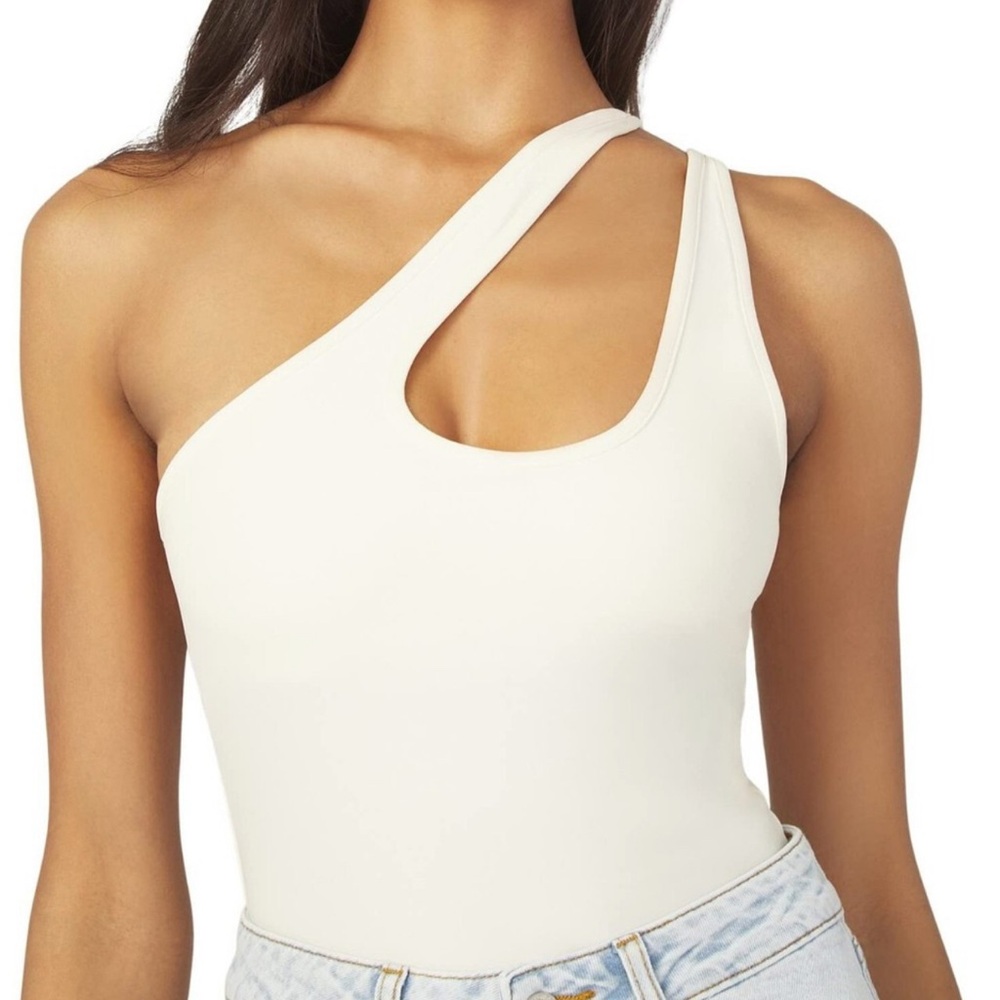 Cream One-Shoulder Bodysuit